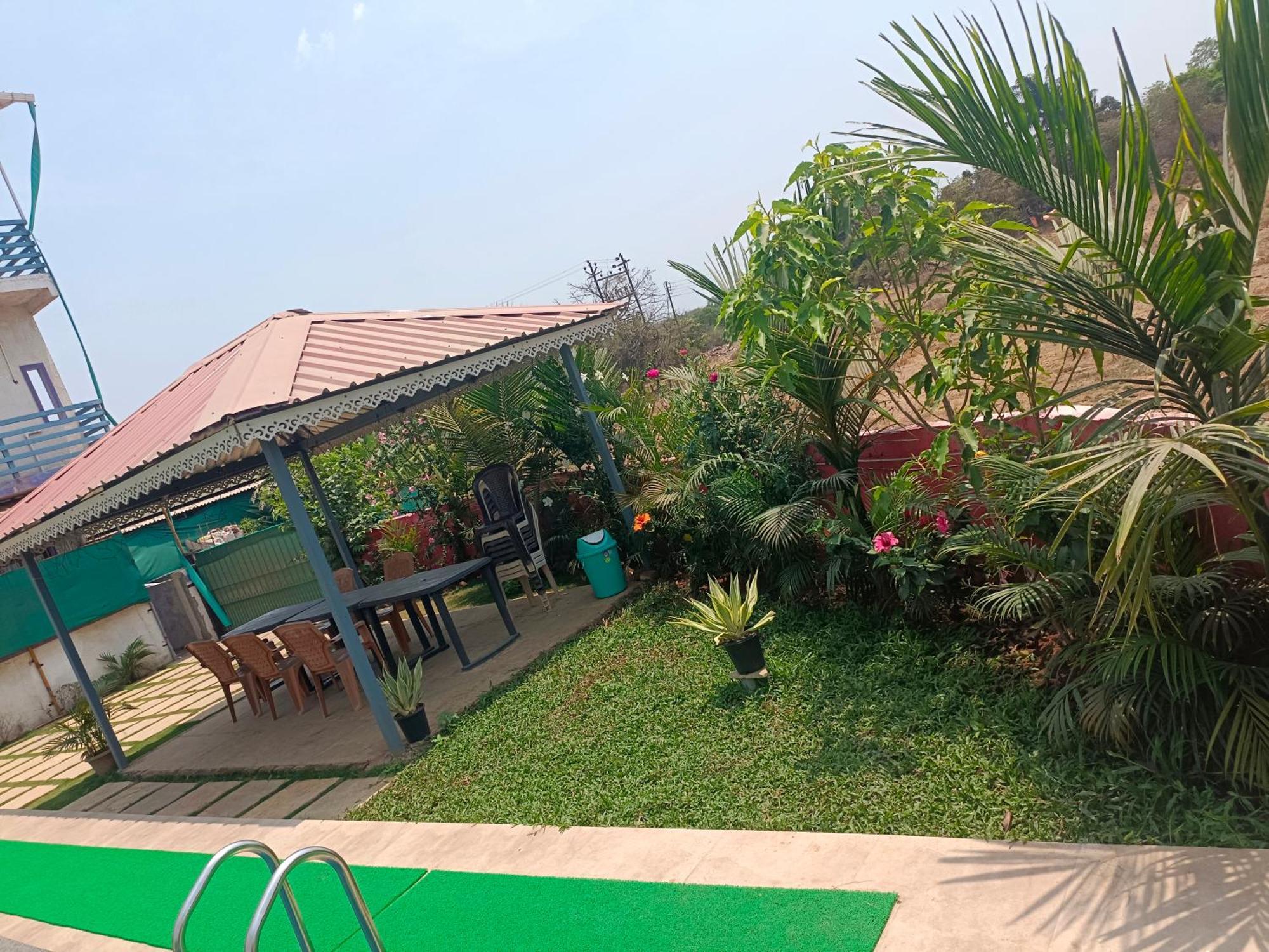 آليباغ Palm Villa & Cottage المظهر الخارجي الصورة